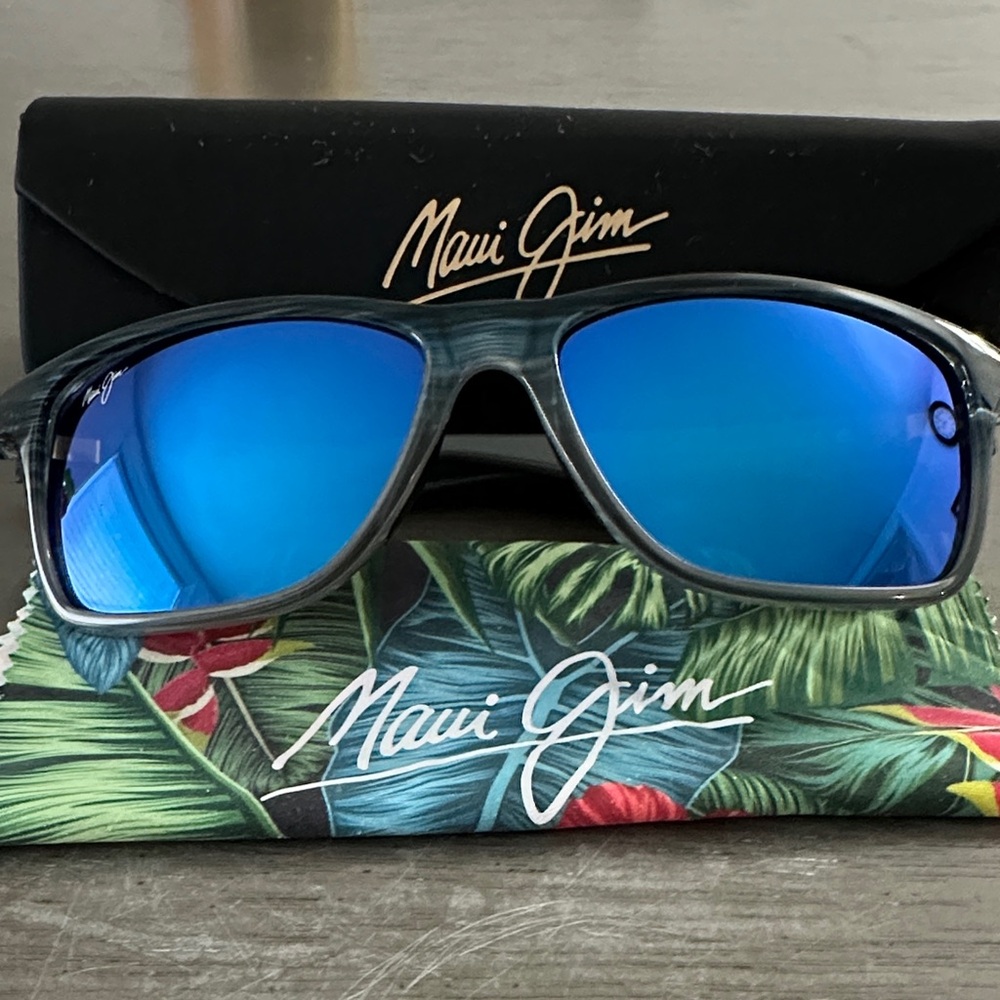 Maui Jim Polarized Sunglasses with Blue Mirrored Lenses and Gray Frame